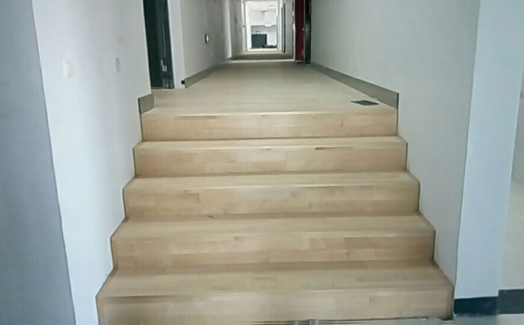 溫州運(yùn)動實木地板專業(yè)施工團(tuán)隊