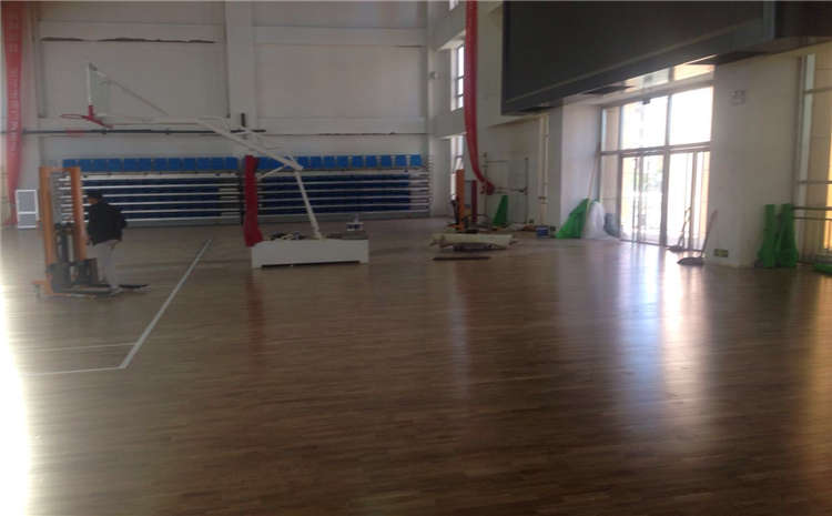 24厚體育館實(shí)木地板雙層龍骨結(jié)構(gòu)