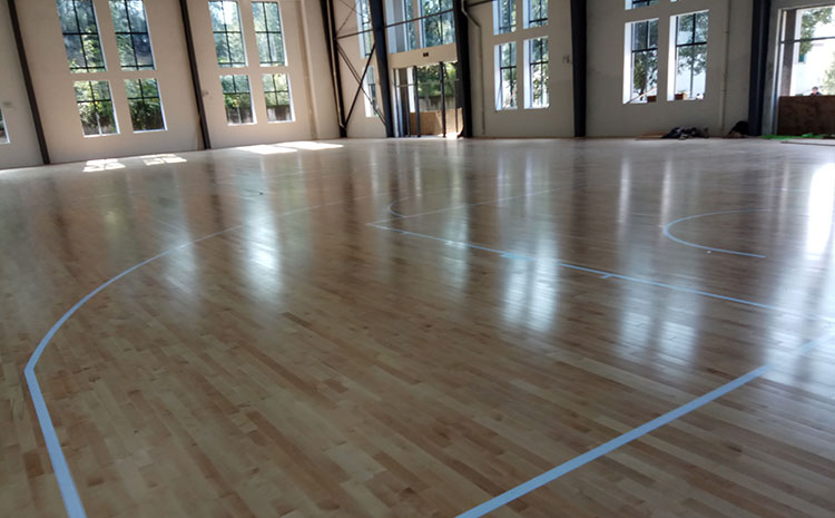 楓木舞臺木地板怎么翻新