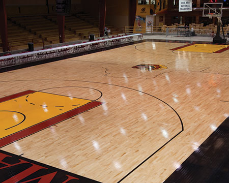 籃球場地專用運動木地板，打球更舒服