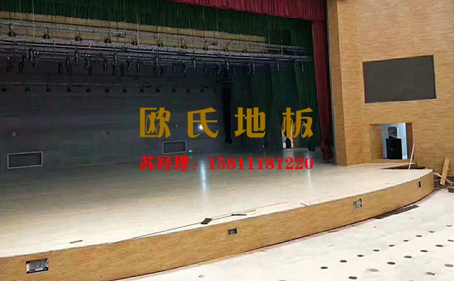 因?yàn)檫@些，選擇了舞臺運(yùn)動(dòng)木地板