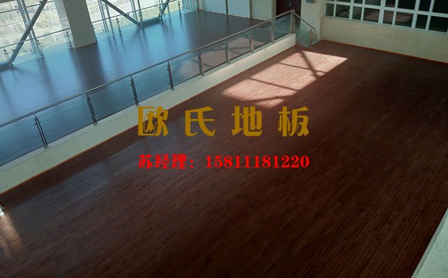 舞臺木地板不防滑怎么辦？看看廠家的做法