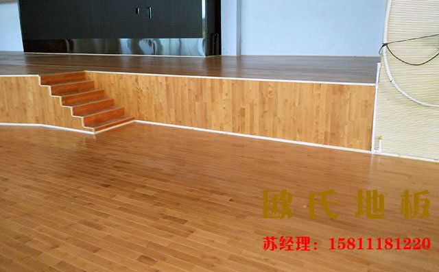 舞臺(tái)實(shí)木地板翻新步驟及注意事項(xiàng)