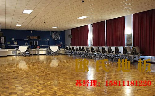 舞臺(tái)木地板日常保養(yǎng)容易誤解的問題