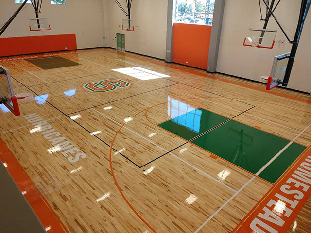 籃球館專用木地板,體育木地板廠家,籃球場木地板廠家,運(yùn)動木地板價格
